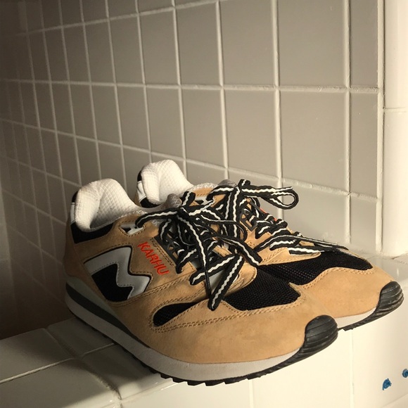 KARHU Finland Running Sneakers - Picture 1 of 2
